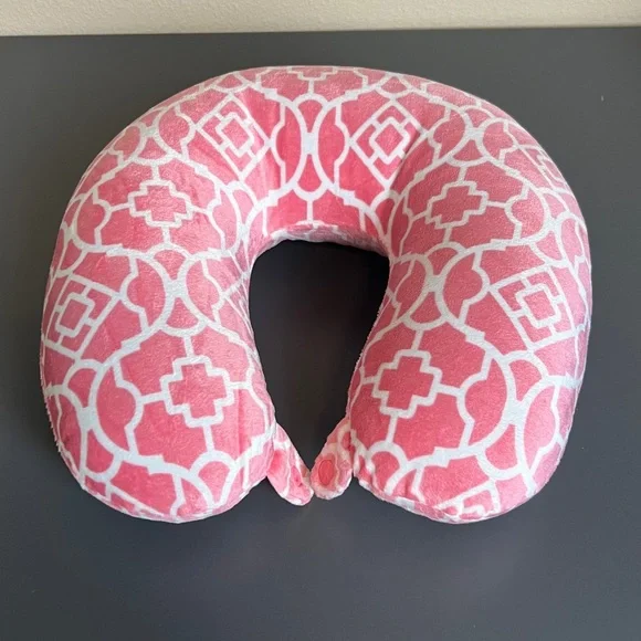 New - 2 Neck Travel Pillows - Pink, Teal & White Geometric - Picture 4 of 15